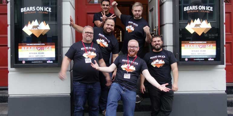 Nokkrir úr Bears on Ice teyminu Nokkrir úr Bears on Ice teyminu